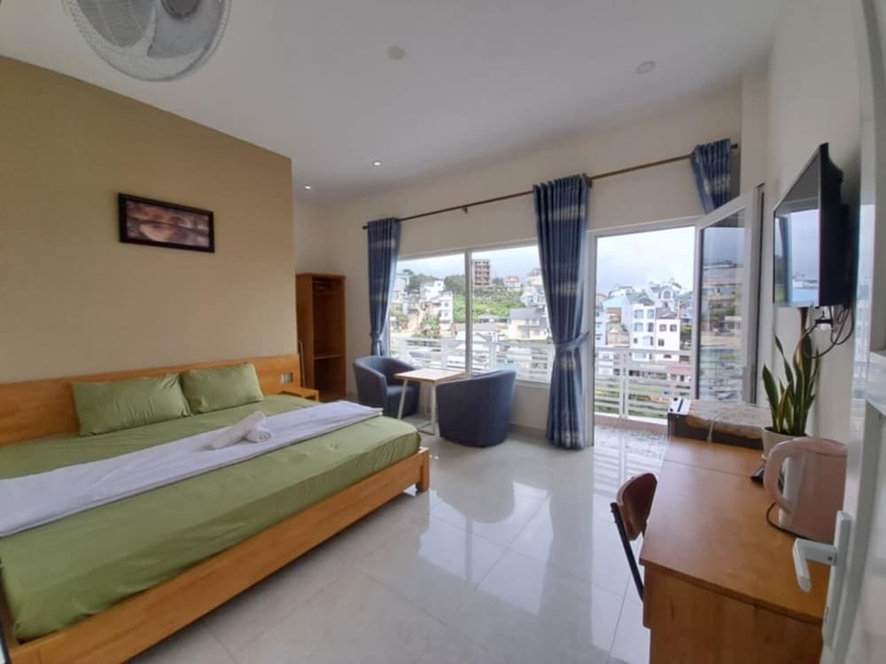 ROOM, DOUBLE BED, BALCONY