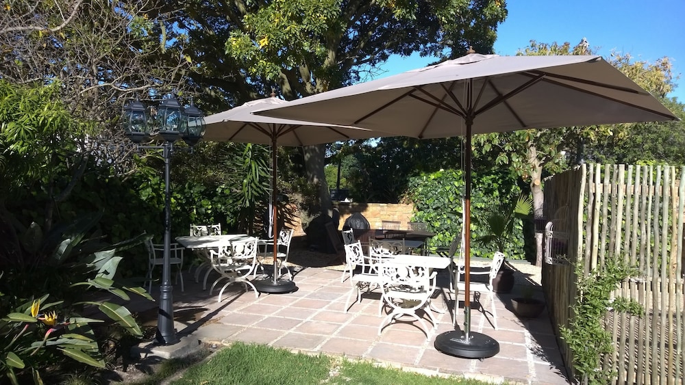 Wild Olive Guest House 61/64
