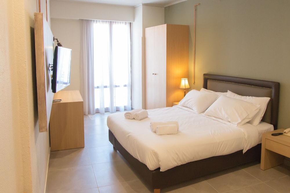 Room, Double Bed
