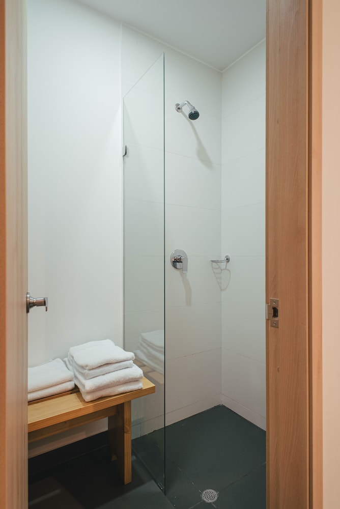 UMA Suites Chia 52/57