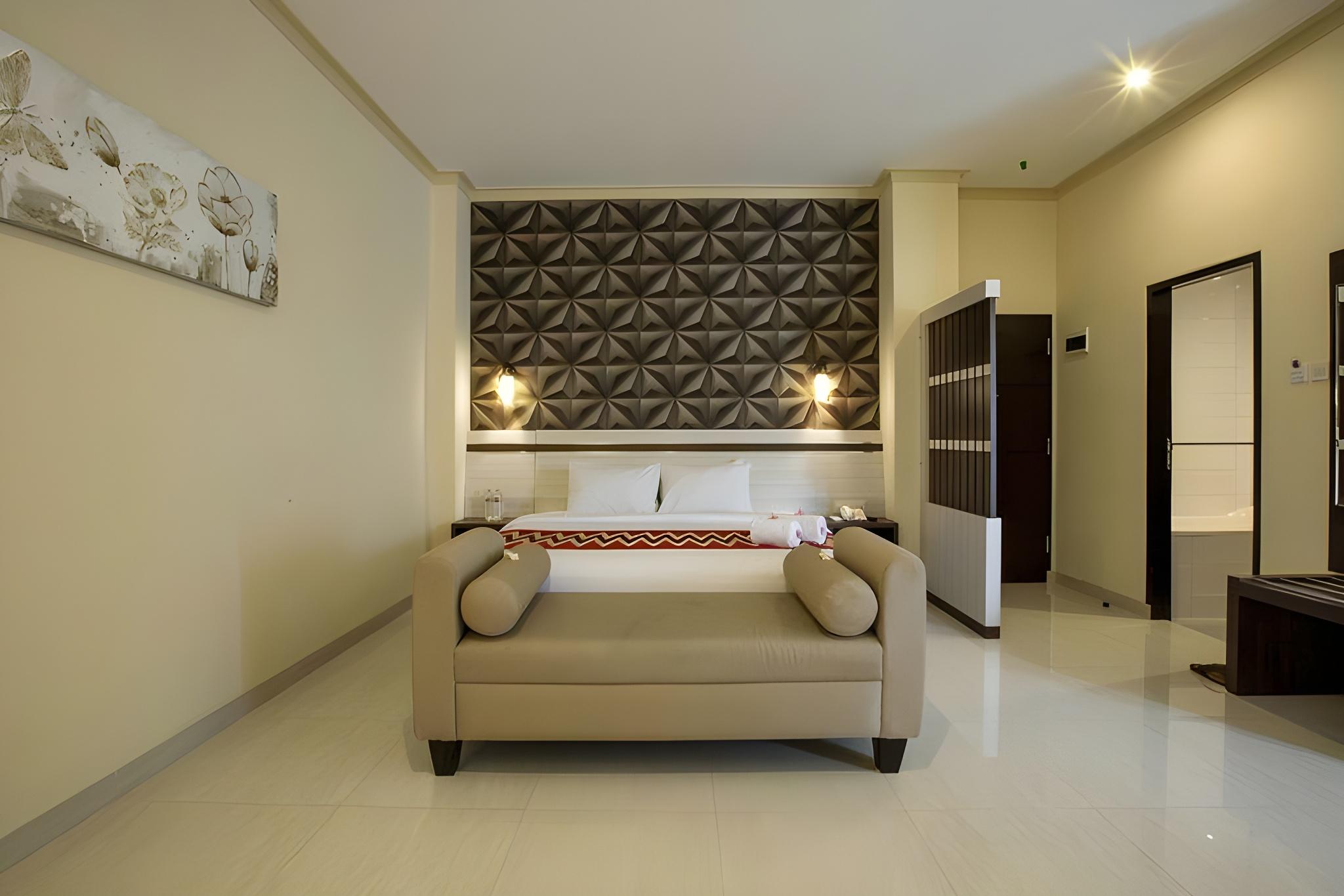 HOTEL PURI INDAH & CONVENTION 16/99