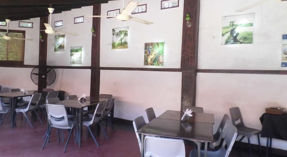 Cosy Hotel And Restaurant 18/24