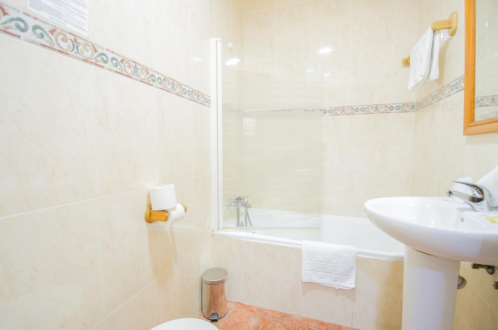 Hotel Solymar 51/58