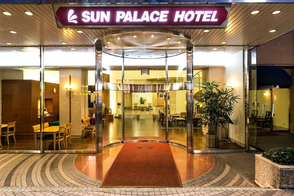 Sun Palace Hotel 44/48