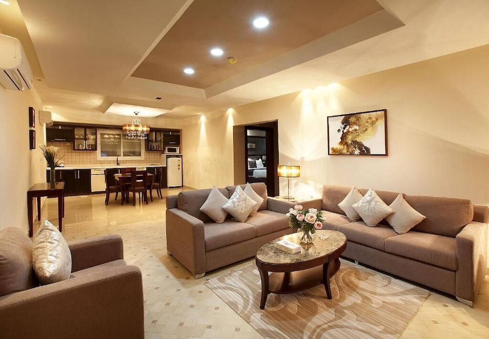انتور للشقق المفروشة(Intour Qurtoba Hotel Suites) 19/34