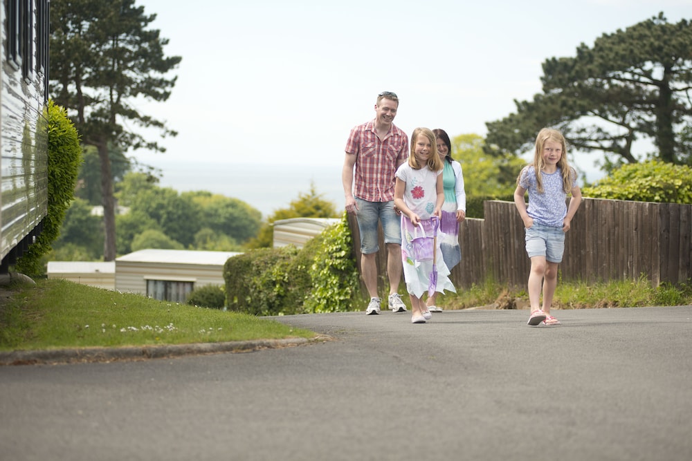 Combe Martin Beach Holiday Park 33/48