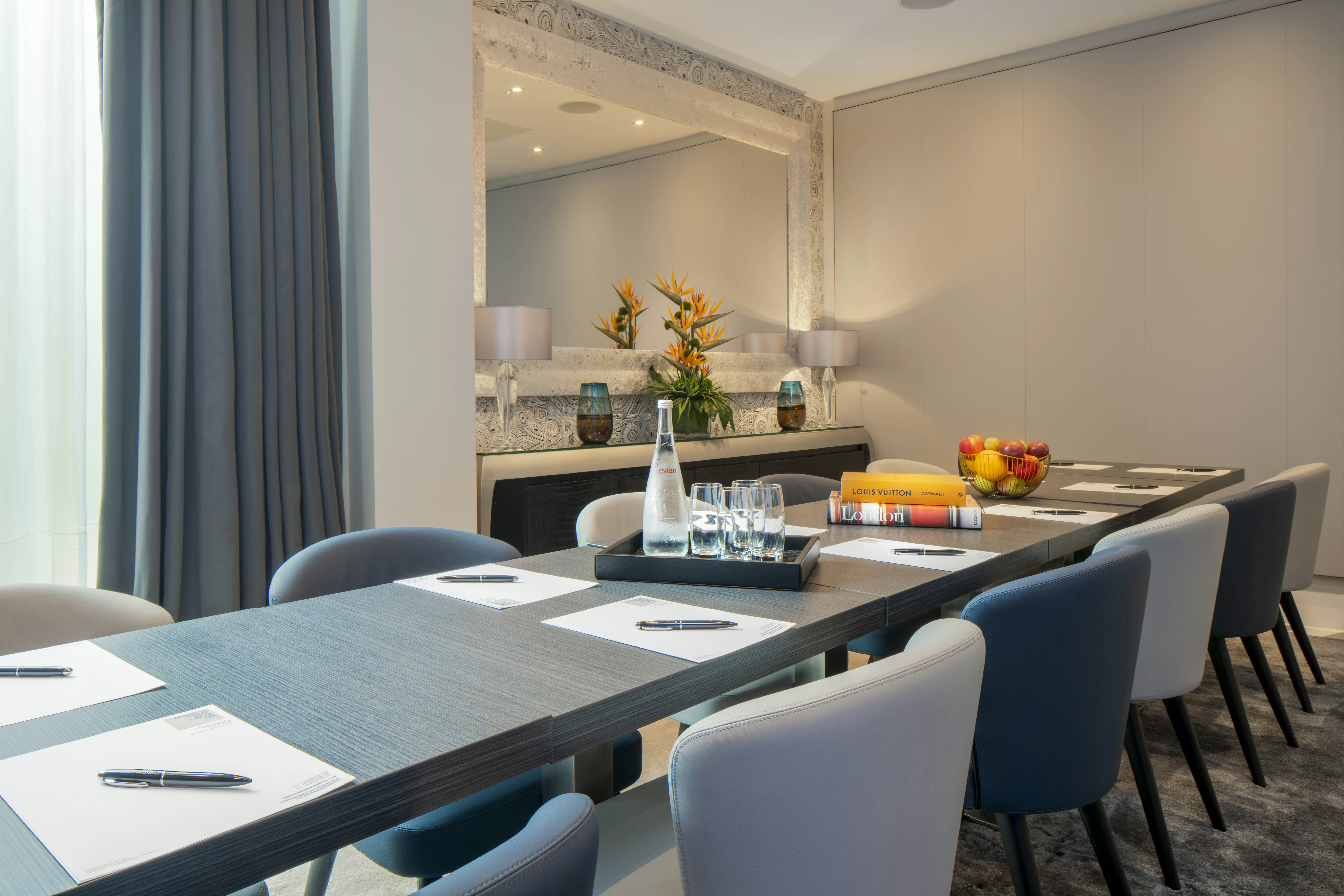 Eccleston Square Hotel 18/23
