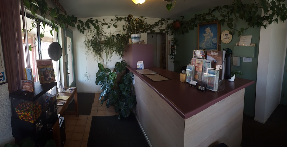 Knights Inn Cortez Co 10/51
