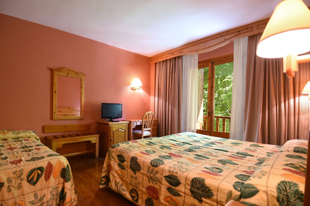 غرفة بسرير مزدوج أو سريرين منفصلين، Rvhotels Orri 4/6