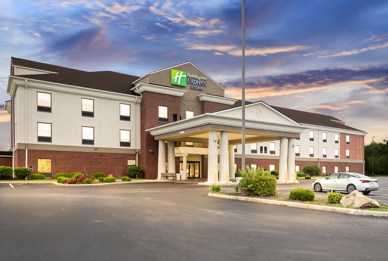 Holiday Inn Express Hotel Suites Van Wert 1/72