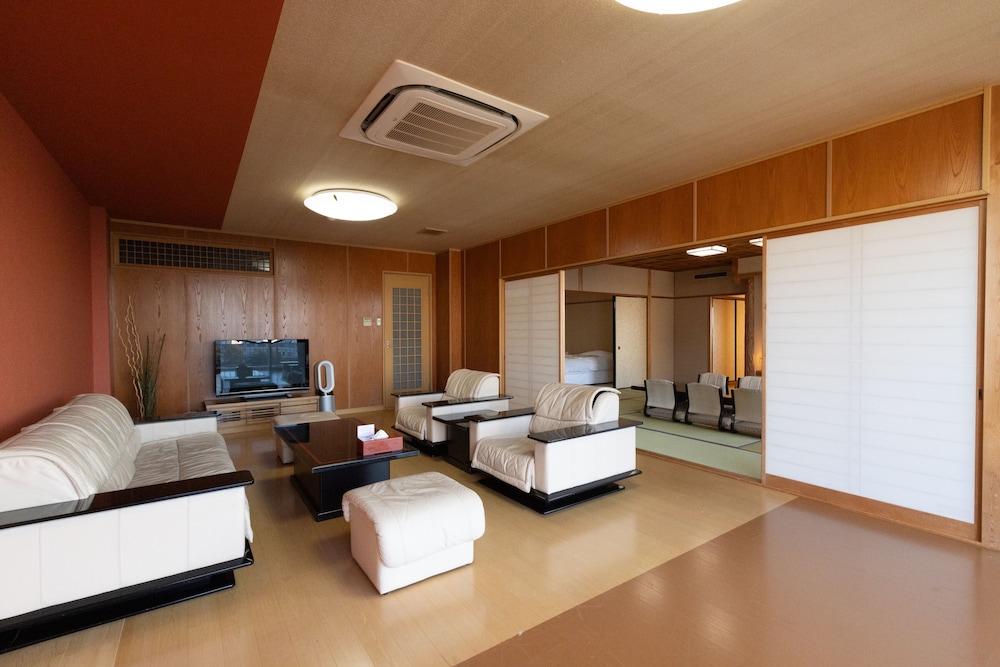 Shirahama Onsen Kishu Hanto 15/50