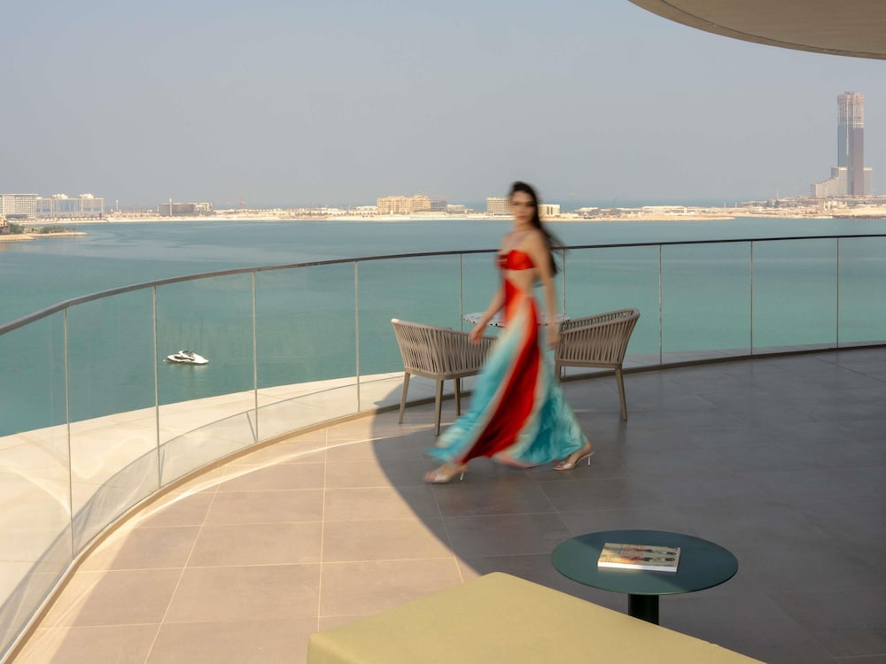 SO/RAS AL KHAIMAH ADULTS ONLY 13 33/55