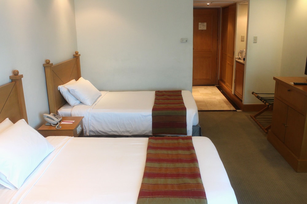 The Heritage Hotel Manila 20/100