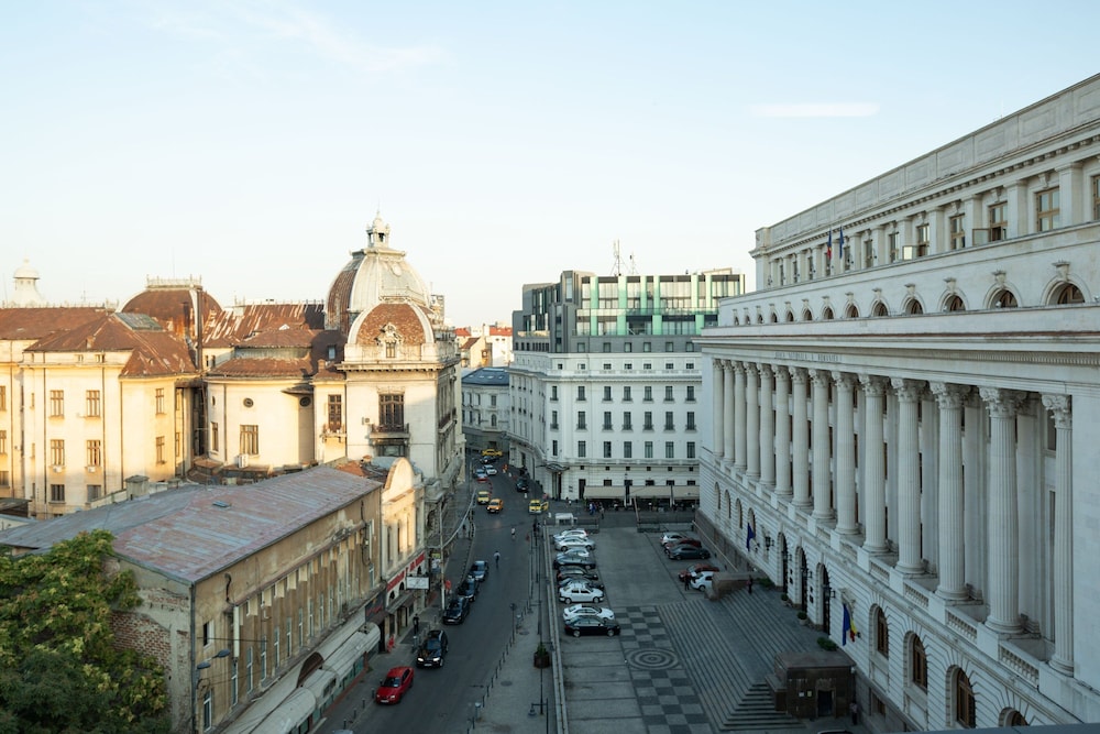 The Marmorosch Bucharest, Autograph Collection 1/42