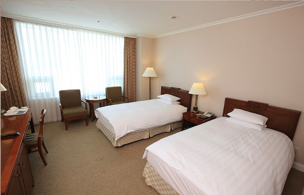 High1 Hotel 16/55