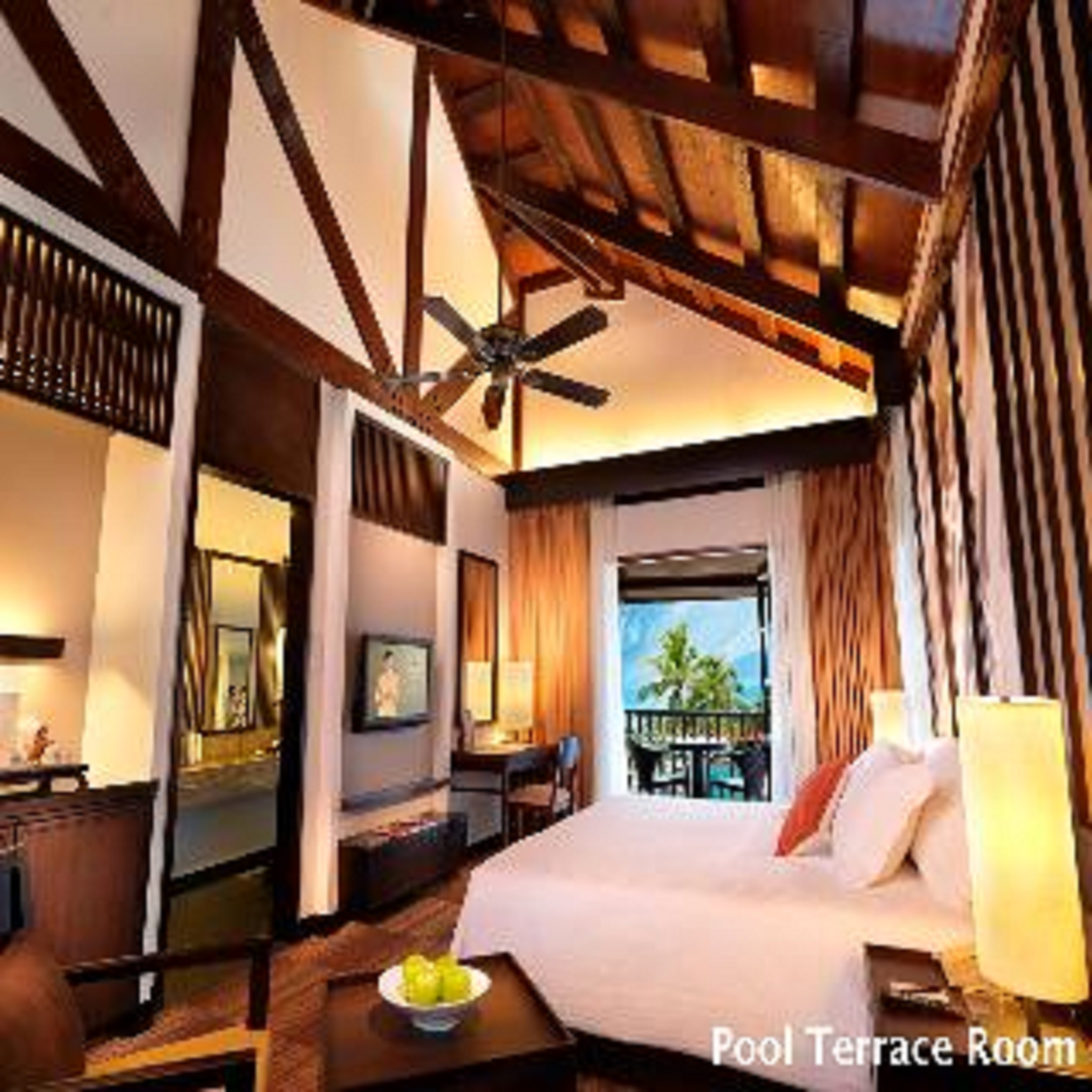 غرفة بسرير كينج بإطلالة على المسبح، Pelangi Beach Resort and Spa 3/6