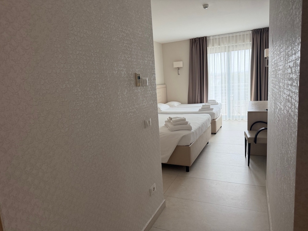 غرفة سوبيريور رباعية بأربعة أسرّة، Porto Azzurro 5/8