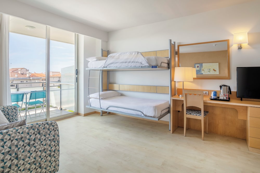 Sol Port Cambrils (ex Tryp Port Cambrils) 29/72