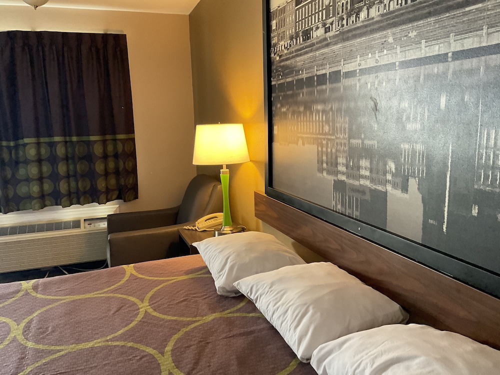 Super 8 by Wyndham Chattanooga/East Ridge 26/53
