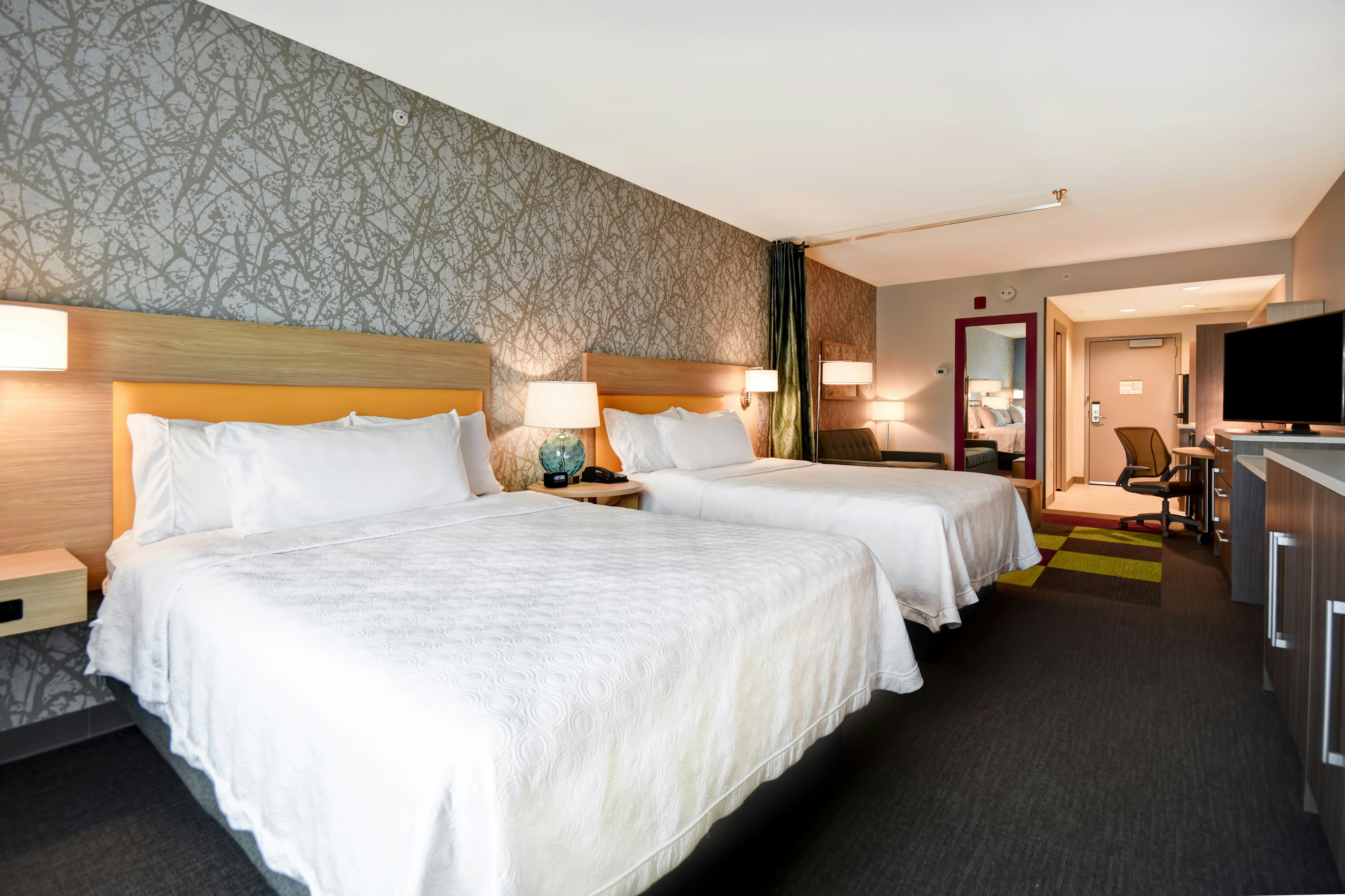 Studio, 2 Queen Beds, Accessible