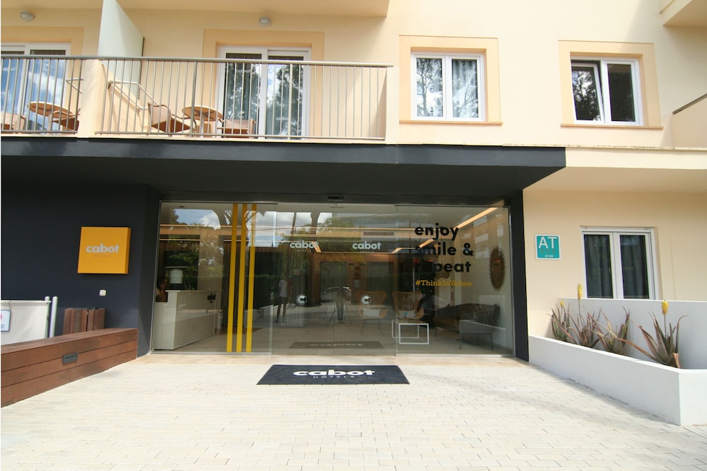 Cabot Tres Torres Apartamentos photo4