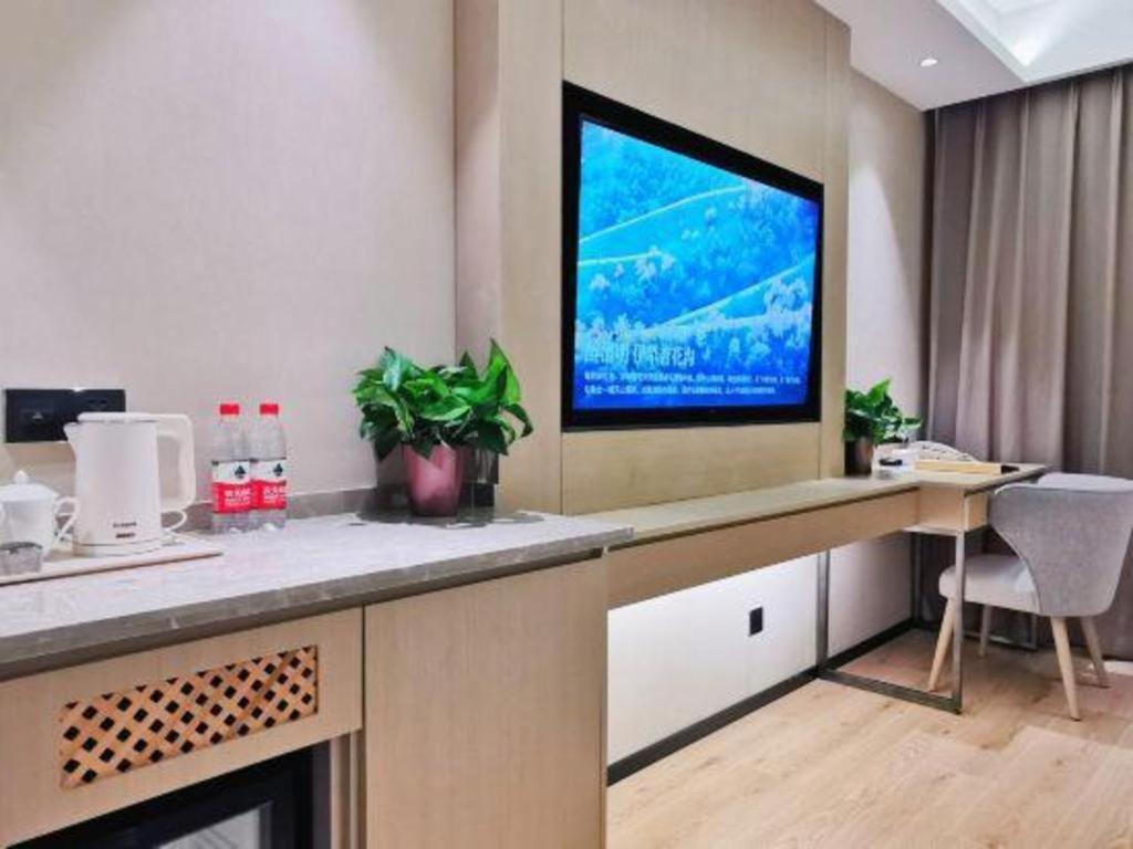 GYA Jurong Yinglun International Hotel 37/49