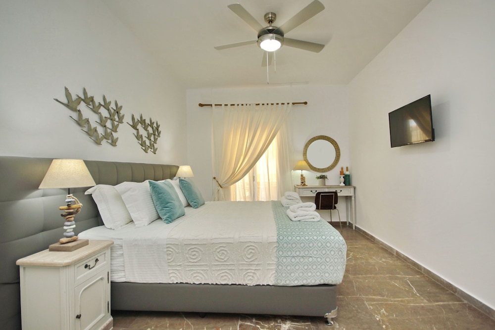 Aloe Luxury Apartments And Suites 9/50