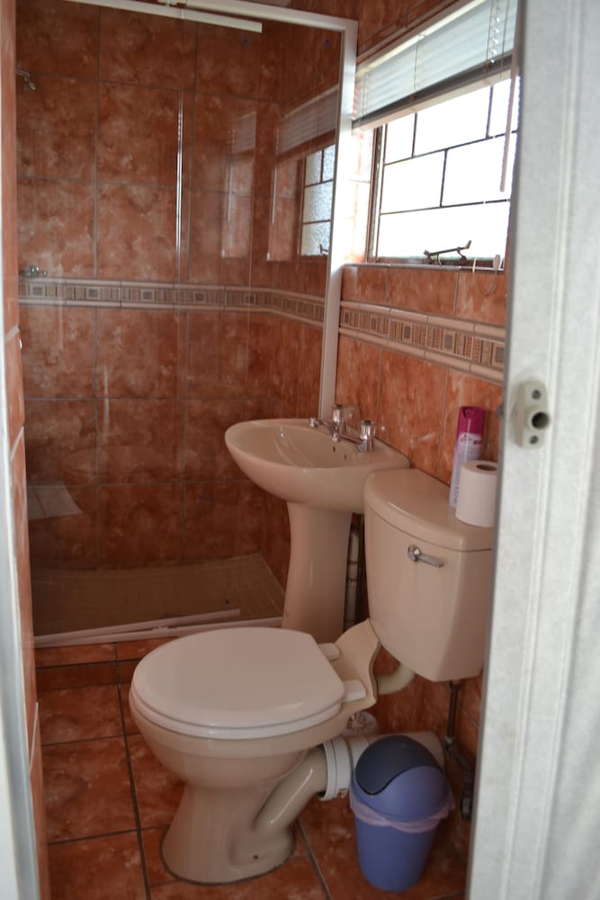 Kamogelo Guest House 43/47
