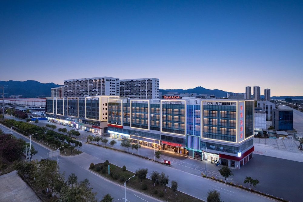 Ramada by Wyndham Zhaoqing Dawang 5/38