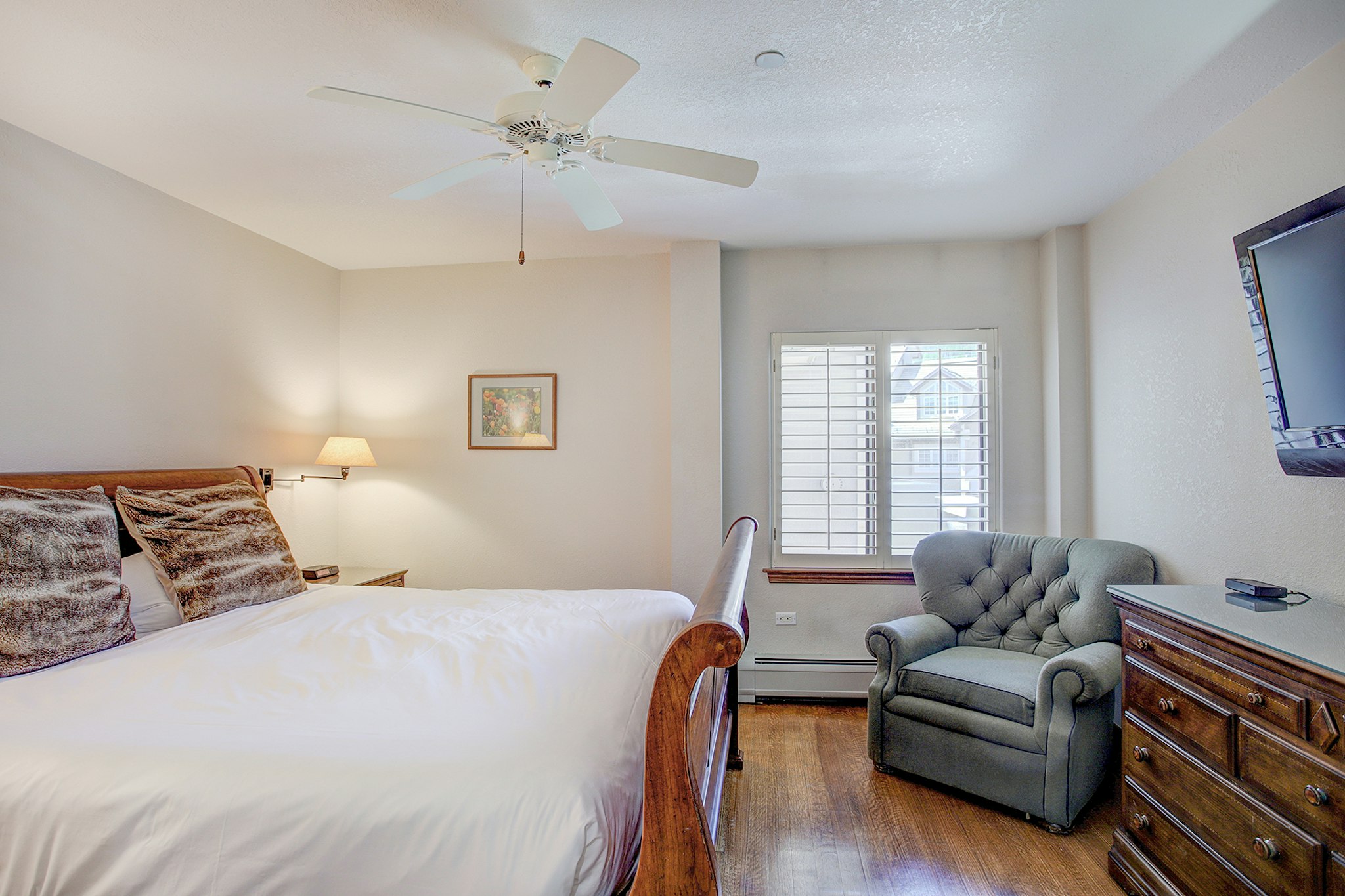 Condominium, 2 Bedrooms, Plus, Loft, Den or Den