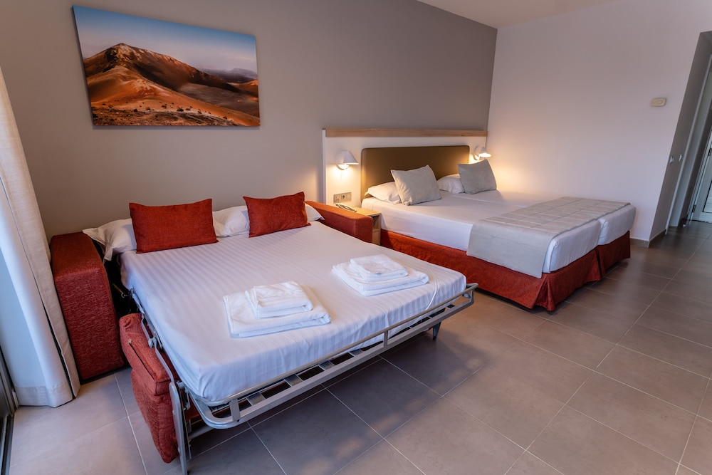 SUPERIOR, DOUBLE BED
