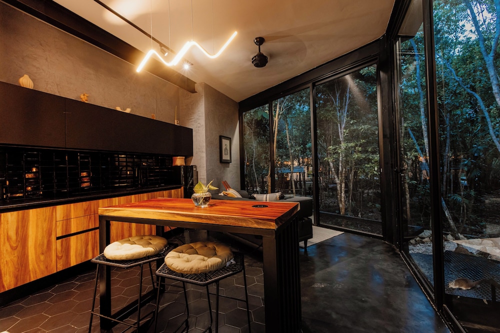SOTA Human Space Retreat Centre & Wellness Adults Only 38/50