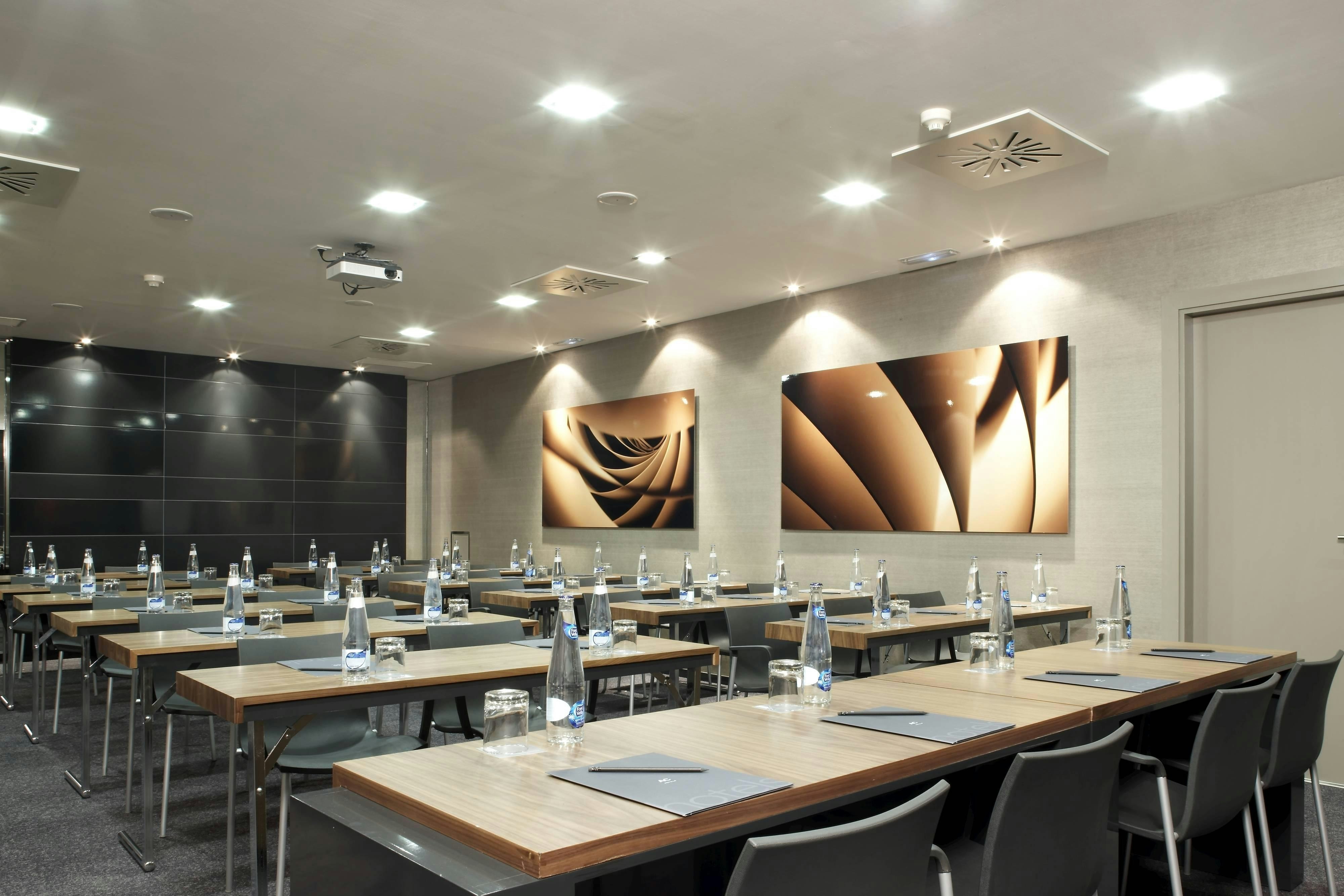 Ac Hotel Victoria Suites 23/26
