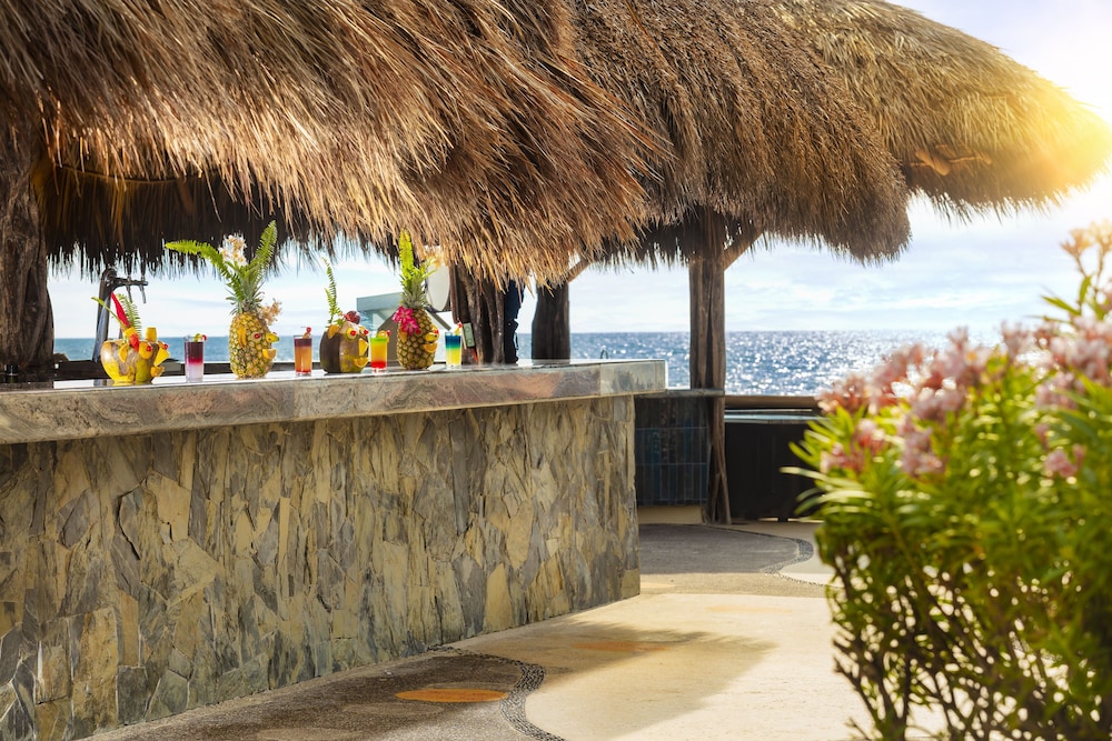 Las Palmas By The Sea All Inclusive 6/50