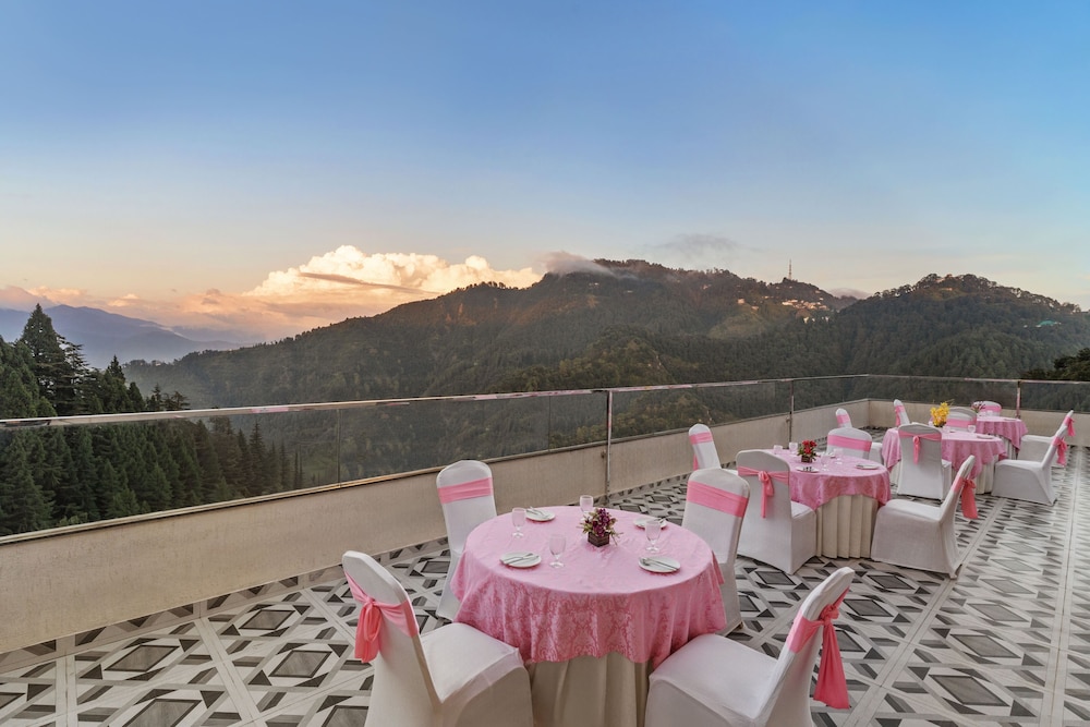 Country Inn Premier Pacific Mall Road Mussoorie 42/60