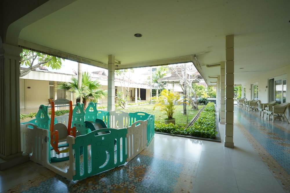 Grand Rosela Yogyakarta Hotel 67/74