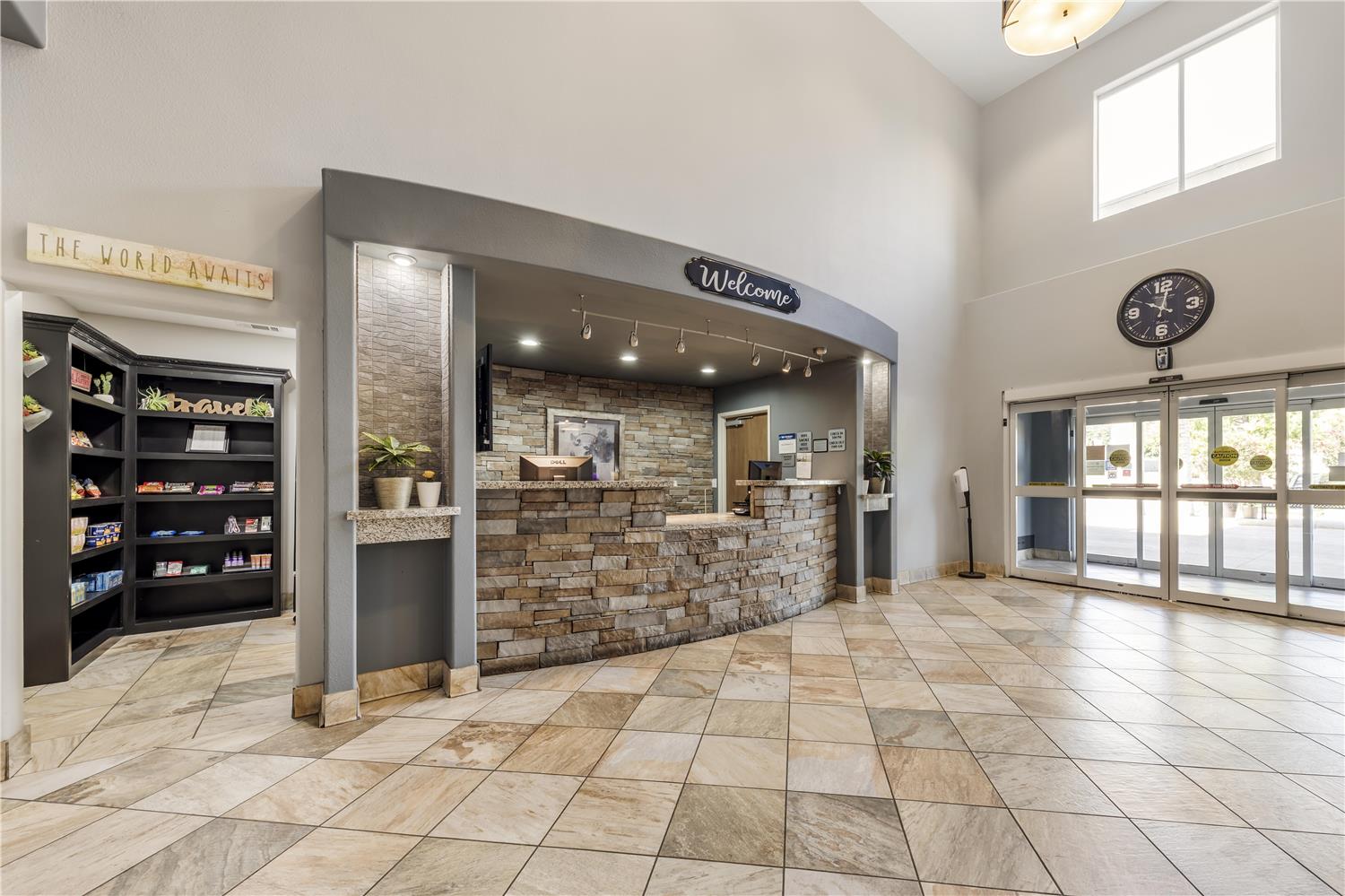 Best Western Plus Sand Bass Inn & Suites 7/52