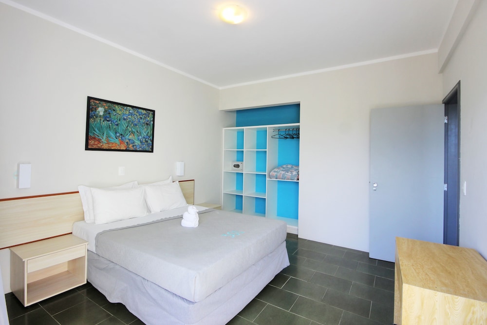 Cris Hotel 21/69