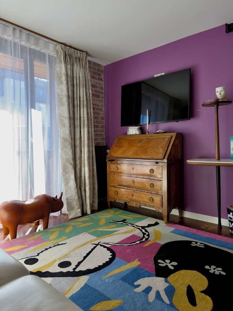 Snow Lodge Boutique Hotel 66/70