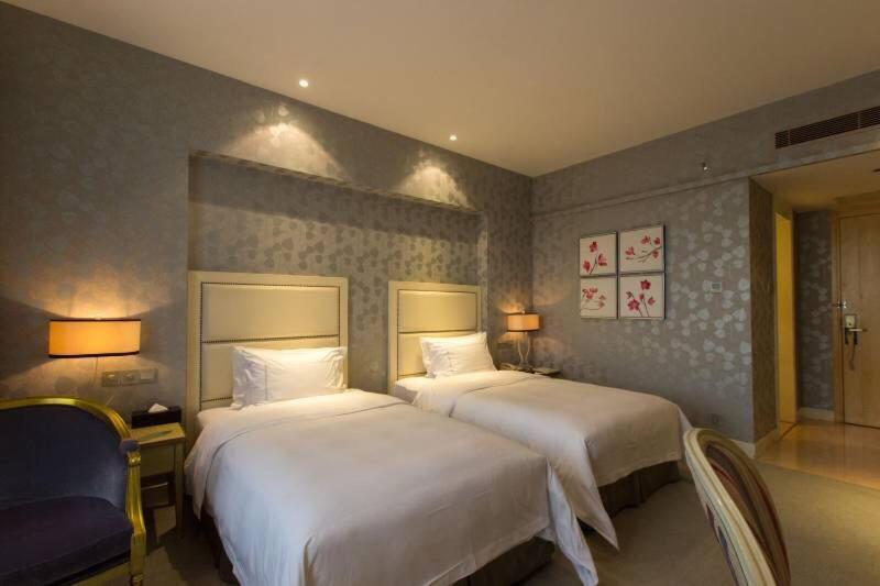 Hiyet Oriental Hotel Zhongshan 23/47