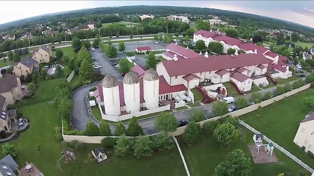Normandy Farm Hotel and Conference Center 43/45