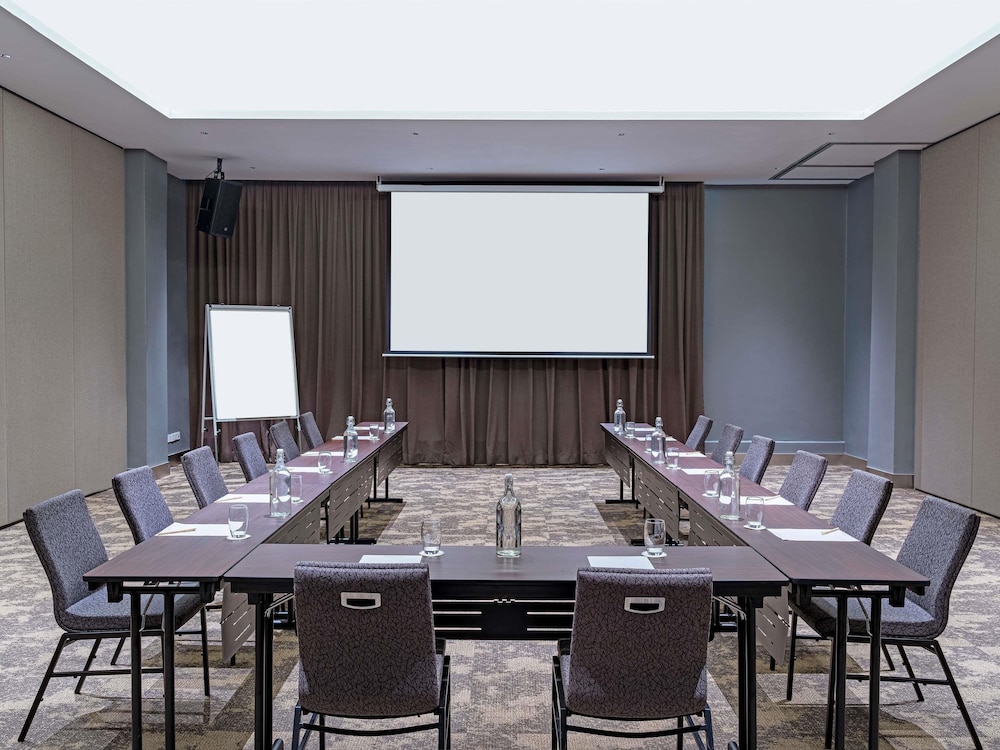 Mercure Living Putrajaya 36/47