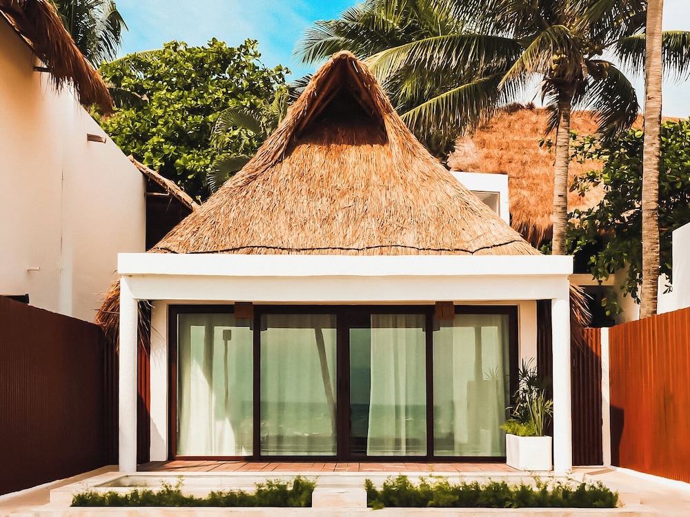 The Beachfront by The Fives Hotels - All Inclusive Adults Only in PLAYA DEL CARMEN