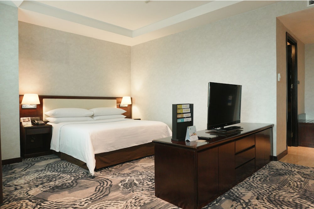 1 Bedroom, Junior Suite, King Bed