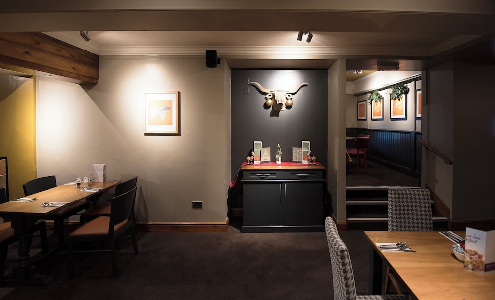Premier Inn Glasgow (Hamilton) Hotel 38/41