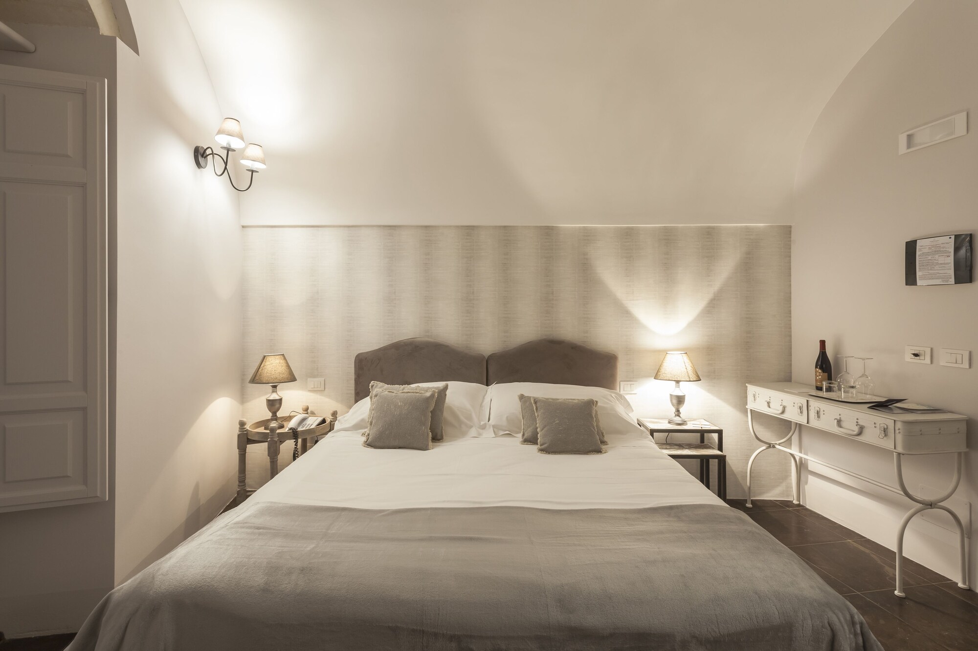 STANDARD, DOUBLE BED