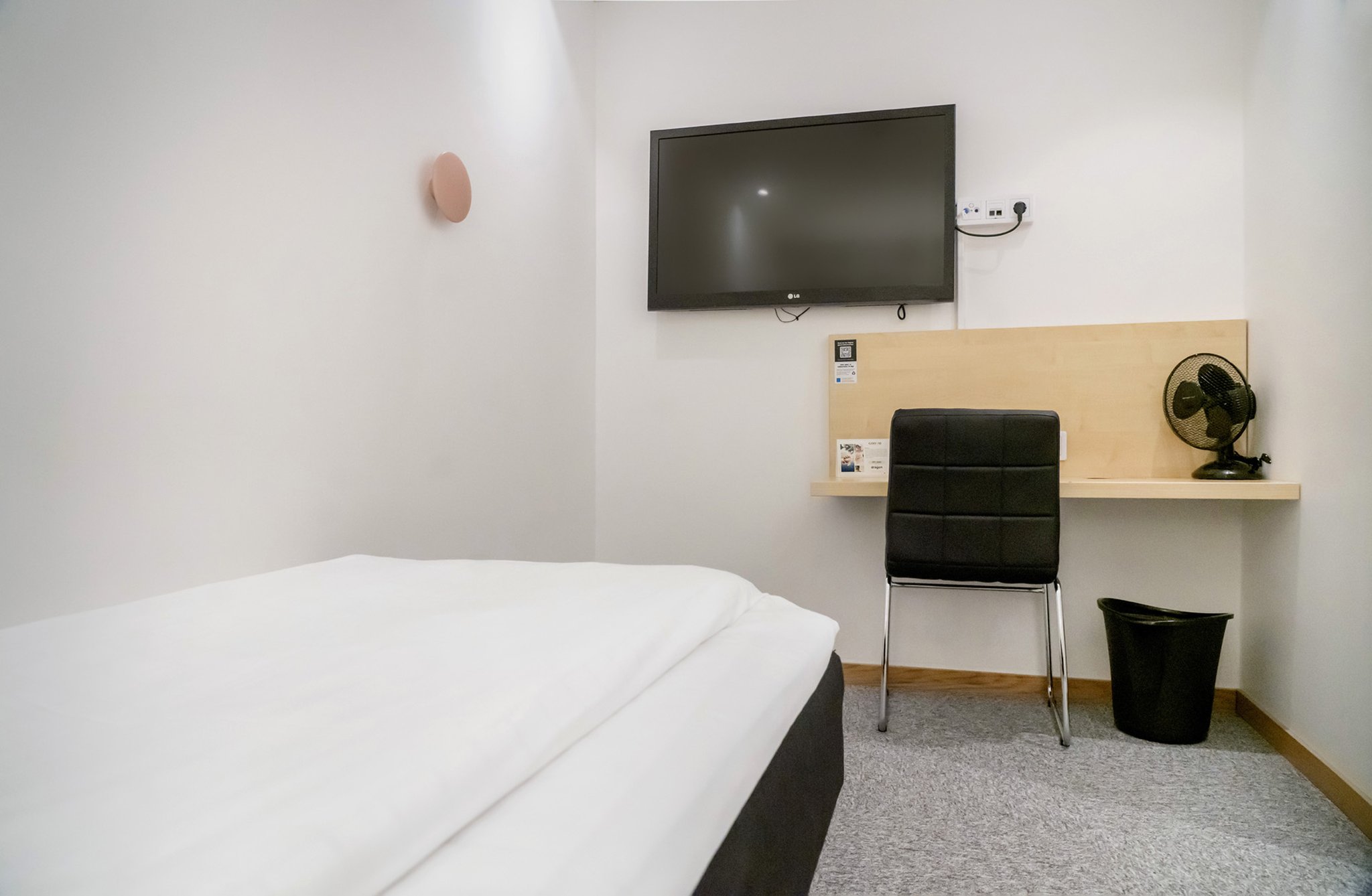 Room, Single, No Window