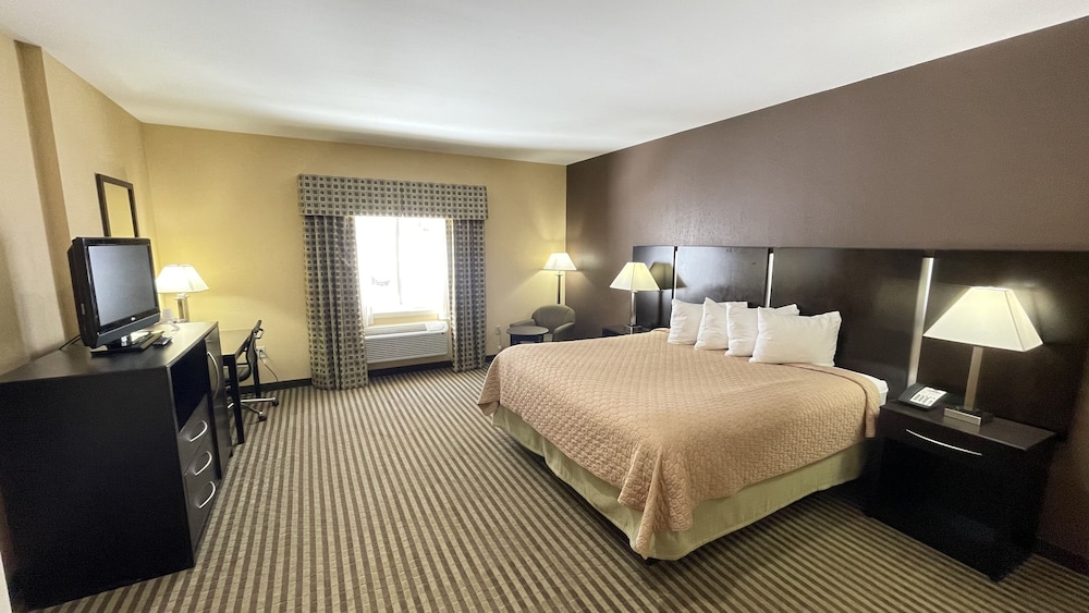 Whitney Inn & Suites 2/34