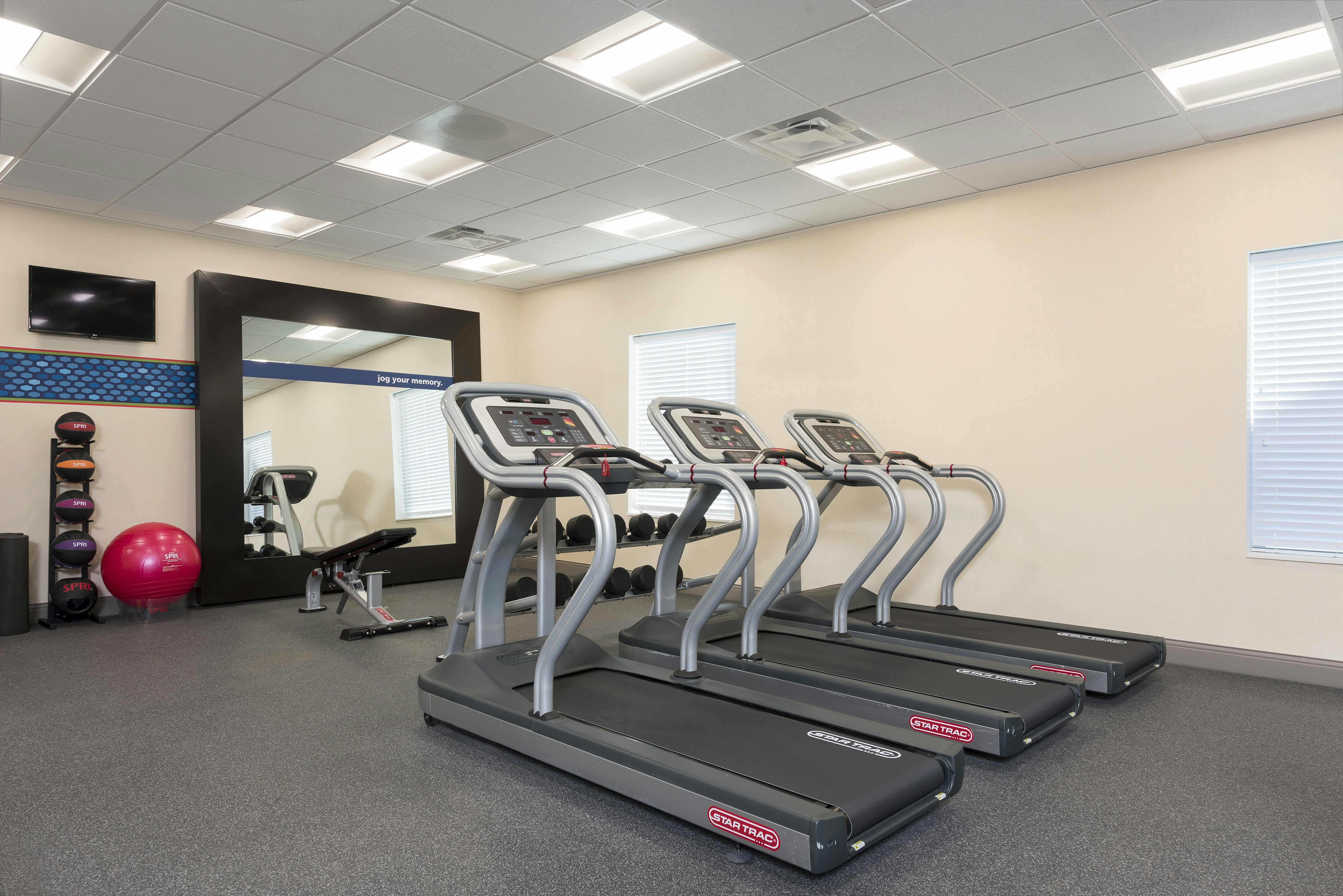Hampton Inn Suites By Hilton Chicago Schaumburg Il 23/50
