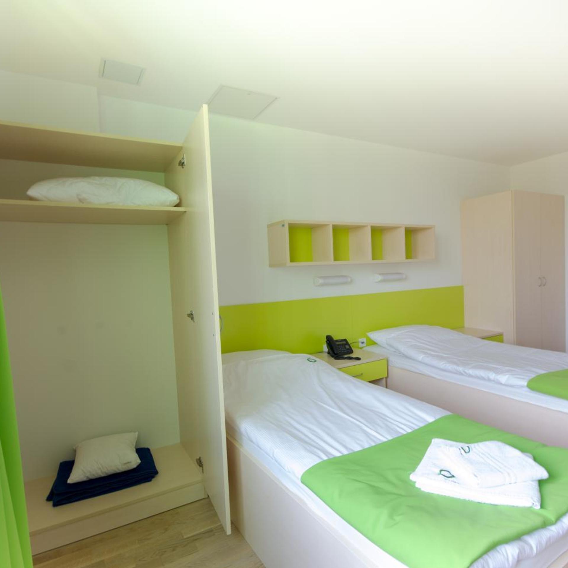 Sport Hotel Ljubljana 12/71